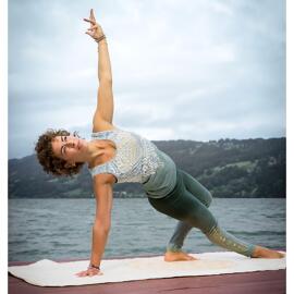 Yoga & Pilates Fitness The Spirit of OM