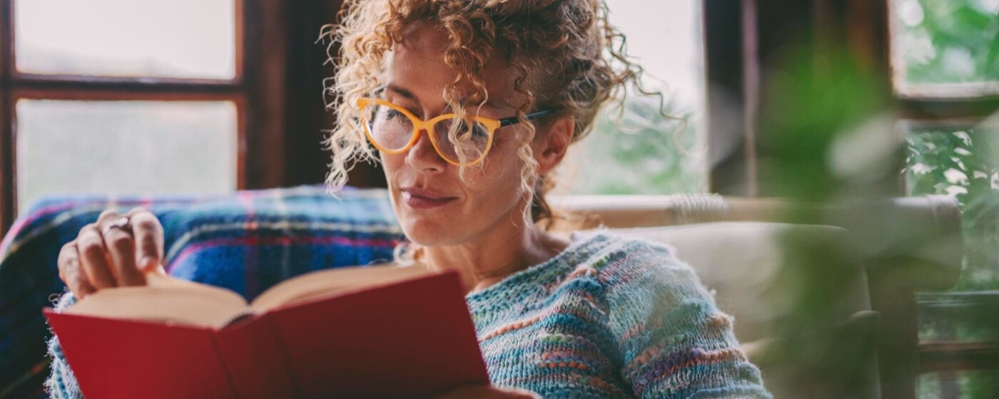 Bücher Header 1500x600px - atalanda - freepik.jpg