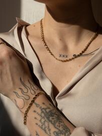 Armbänder
