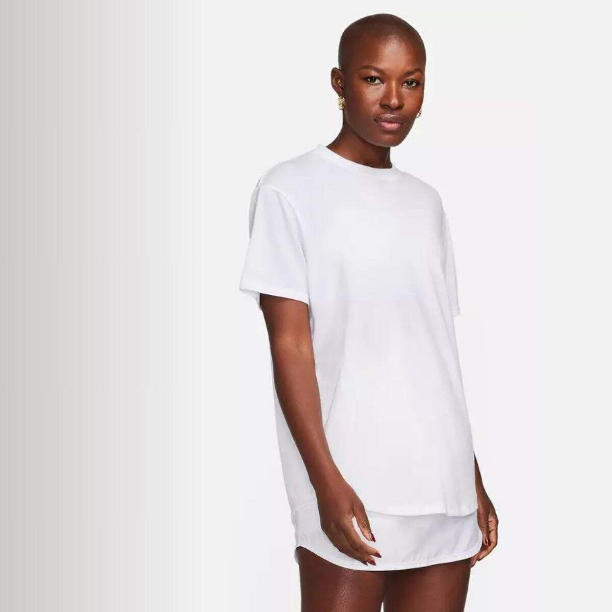 Sportliche Fashion - square - Intersport Schmidt - Produktbild + Canva.jpg