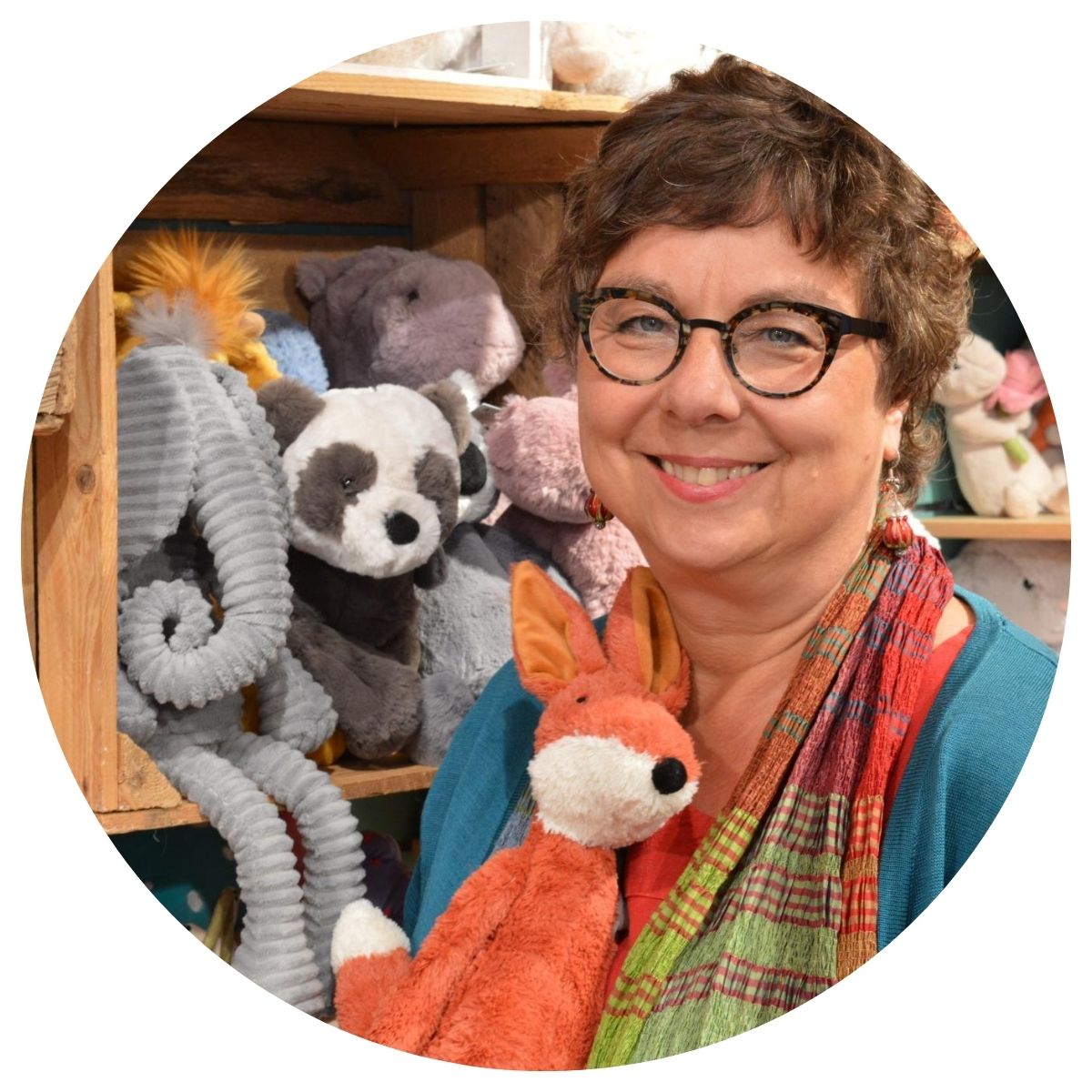 Salima Veronika rund weißer Hintergrund.jpg