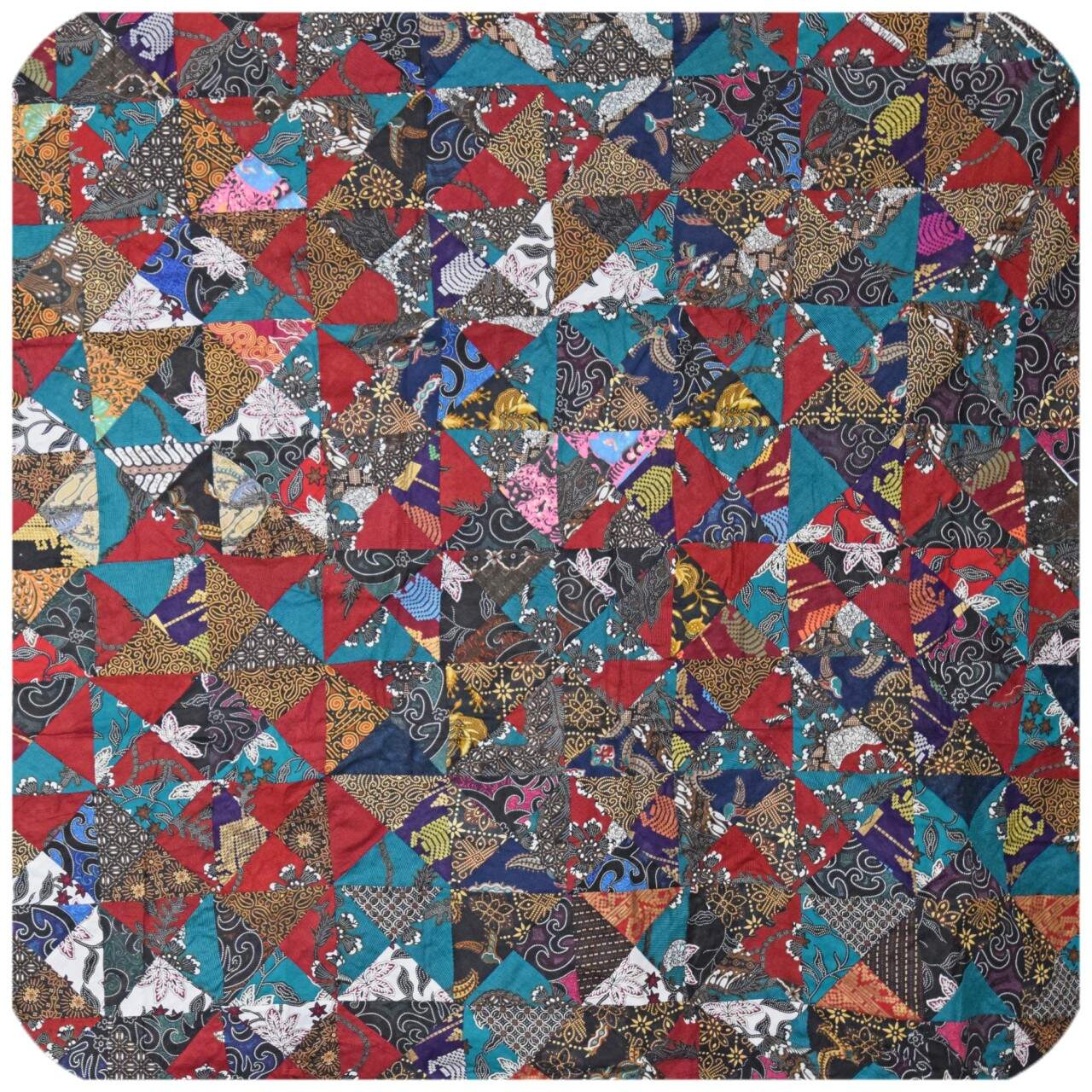 Simandra Patchwork Tagesdecke Aus 100% Baumwolle – Handgefertigter Quilt 200x120 Cm Fürs Einzelbett