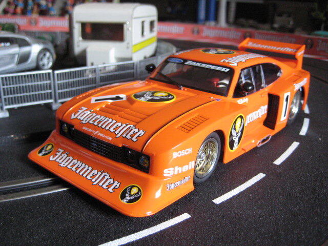 Voiture De Course Carrera Digital 124 - Ford Capri Zakspeed Turbo No.4, échelle 1:24, Avec éclairage