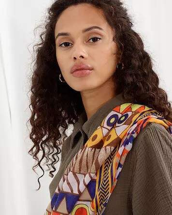 top parfumerie - Winter Schal - 4 zu 5 - Produktfoto.jpg