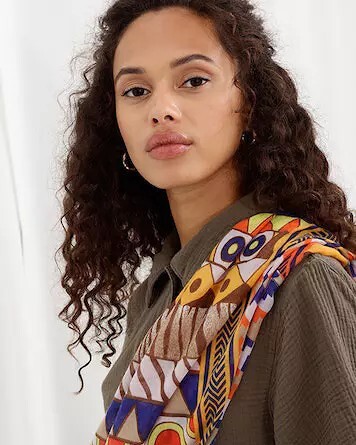 top parfumerie - Winter Schal - 4 zu 5 - Produktfoto.jpg