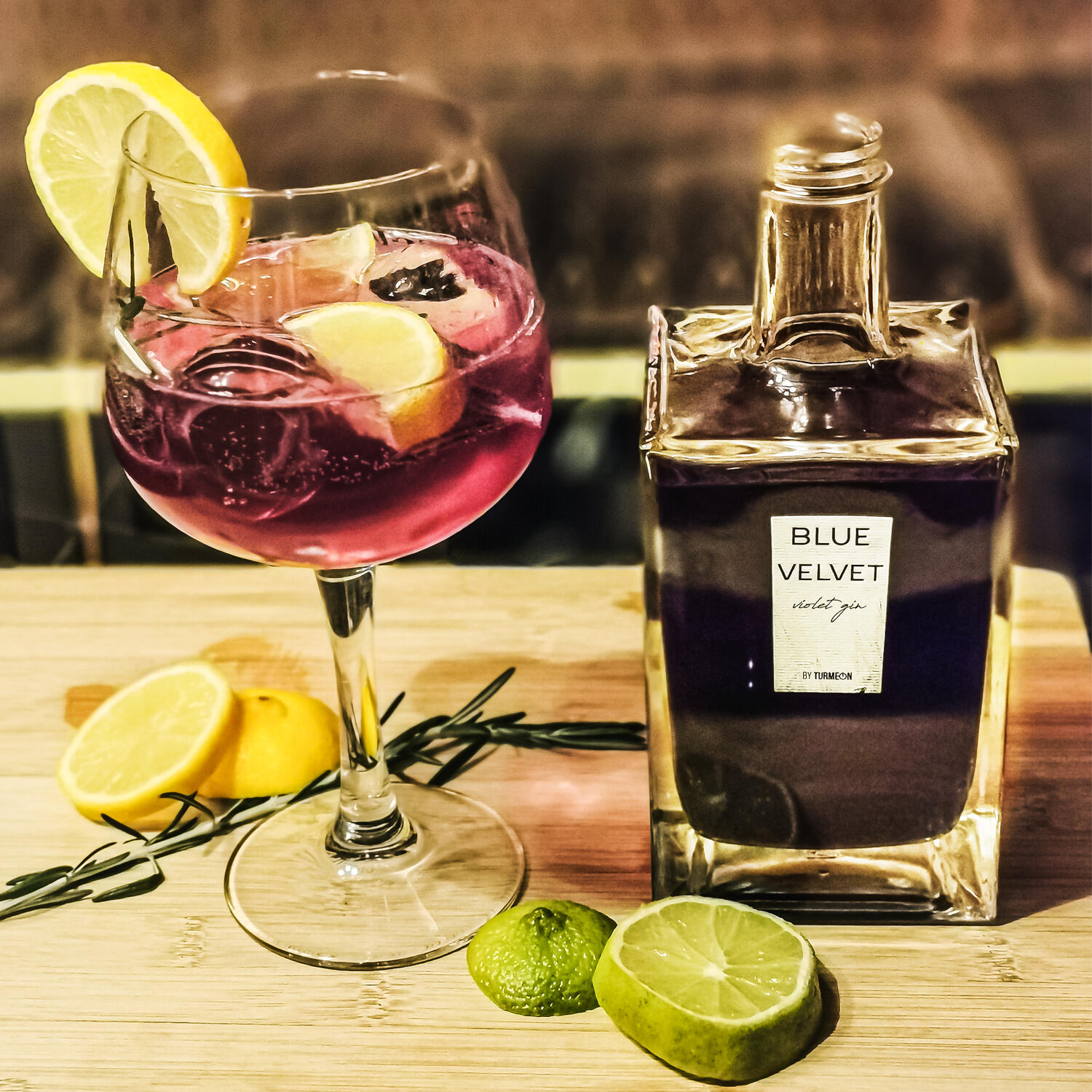 natürliche Gin Weise Velvet Blue 40% | wechselt Vermouth (700ml), Friesennetz vol Turmeon Farbe auf
