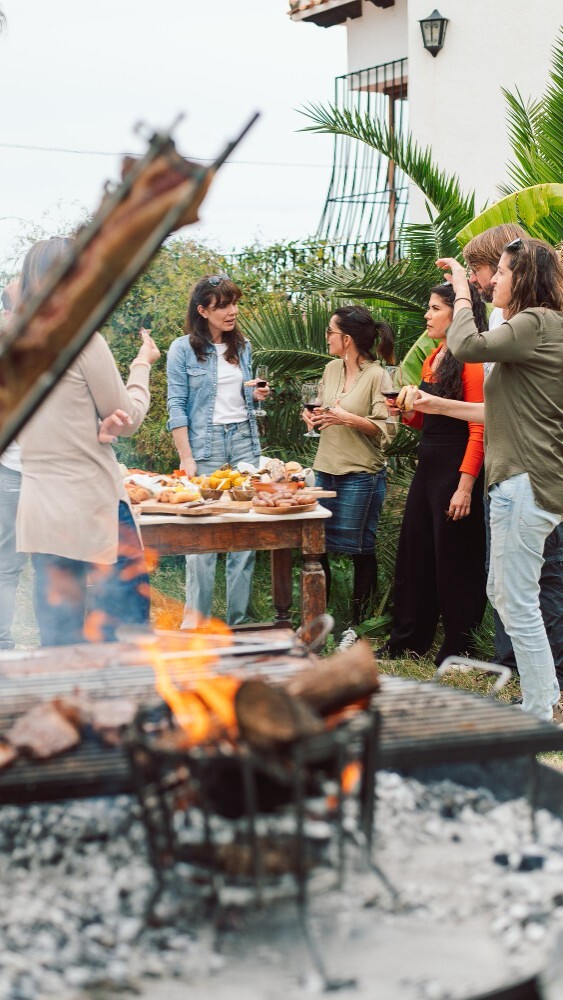 Grillen - atalanda - 9 zu 16 - freepik.jpg