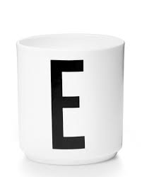 Kaffee- und Teetassen Design Letters