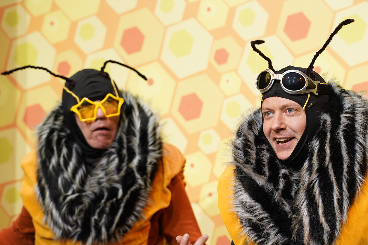 Chawwersuch präsentiert: "SUMM SUMM! - Ein bestechend vergnüglicher Theaterabend über Bienen"