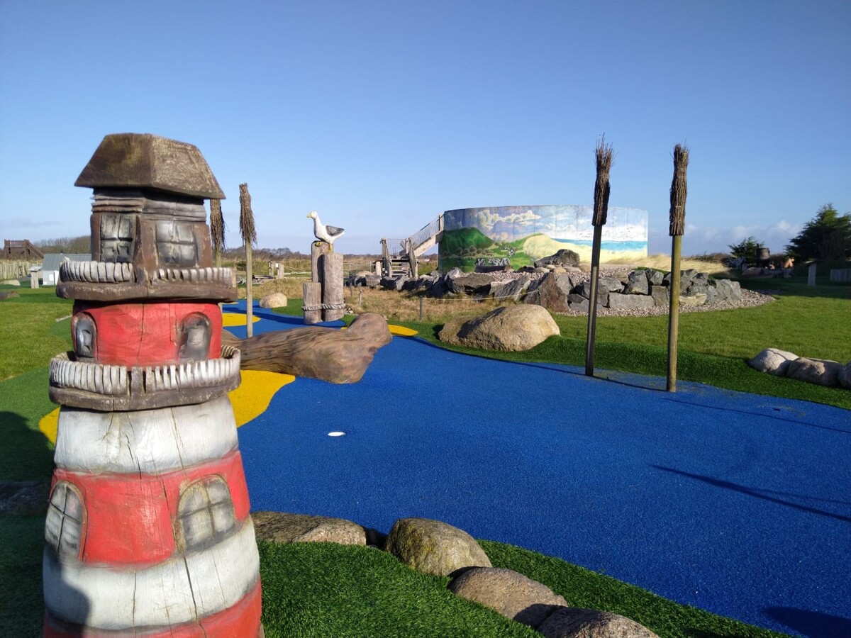 Föhrer Adventure Golf & Maislabyrinth & Carrera Bahn – Der Freizeitspaß für "Jung & Alt"