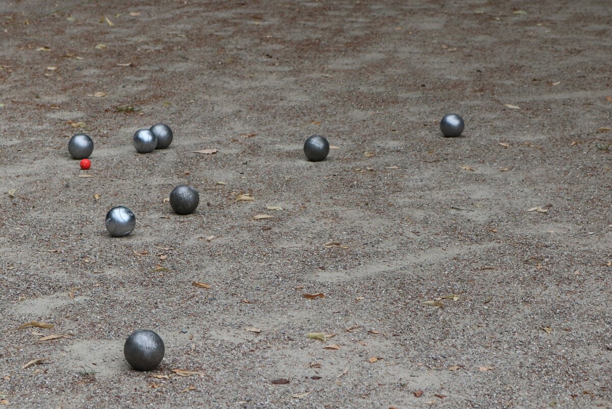 Boulen im Augarten Leck
