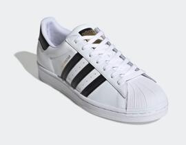 Sportschuhe Adidas