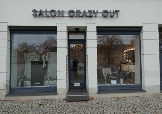 Salon - Crazy - Cut