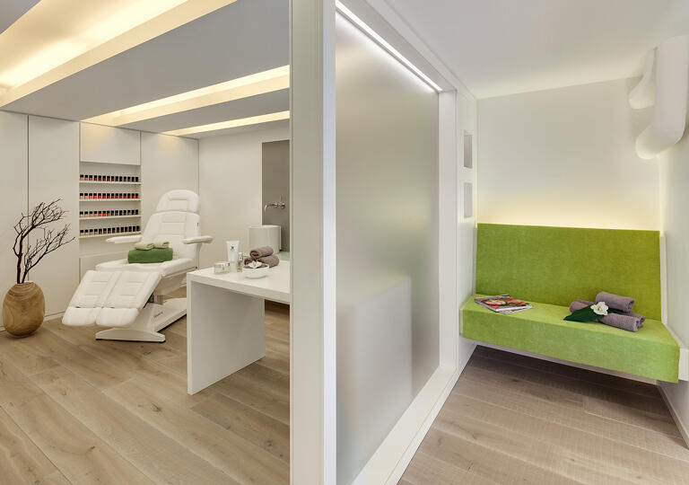 F.X. MILLER BEAUTY CONCEPT STORE Regensburg