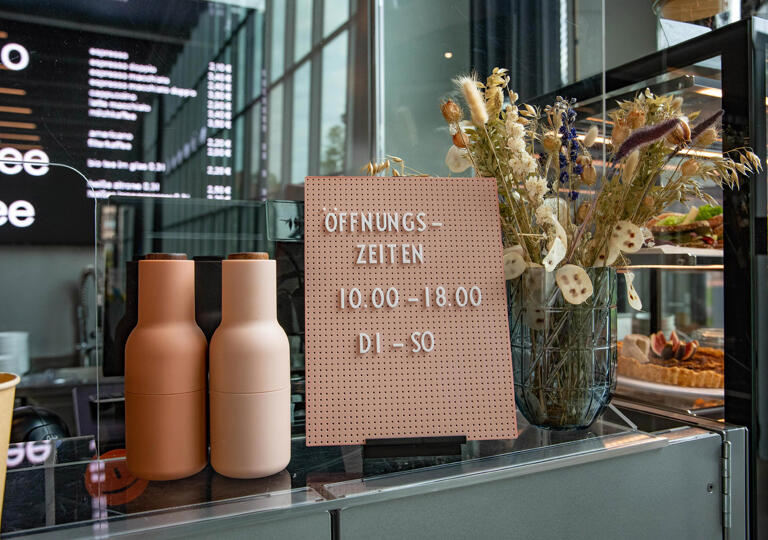 LOKAL / LOKAL Dessau-Roßlau