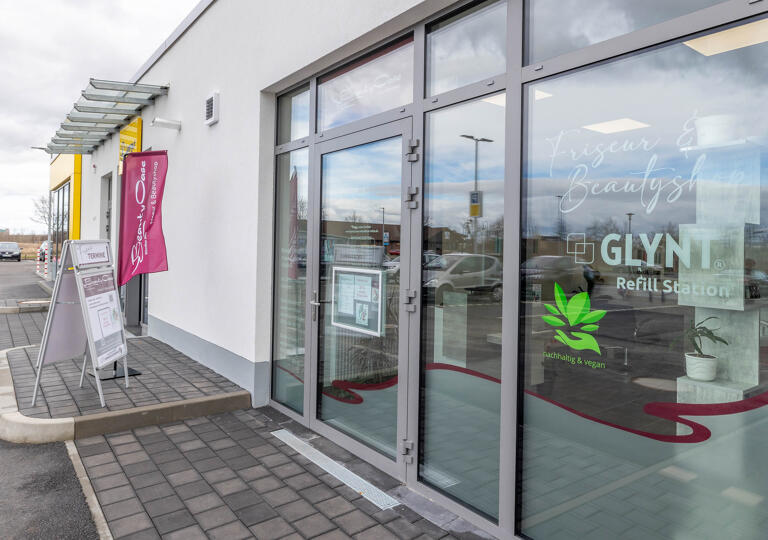 BeautyOase Wörmlitzer Mitte Friseur & Fußpflege, Lash & Brow, Haarverdichtung und -verlängerung mit Hairdreams, Halle