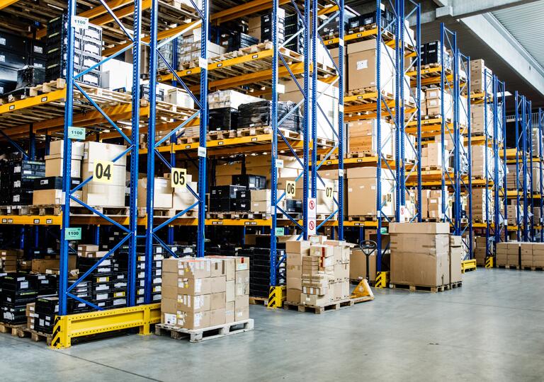 Spedition und Logistik Center NUSS Wörth