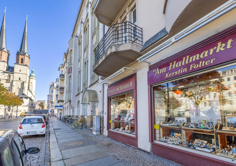 Uhren und Schmuck am Hallmarkt Halle