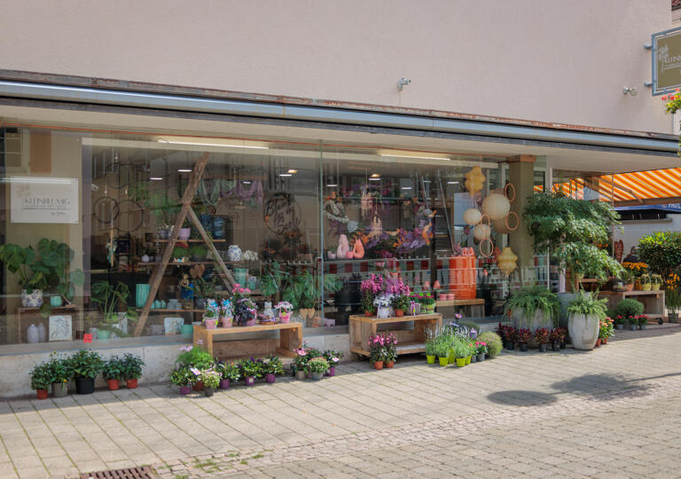 Kleinblumig Florales mit Herz Murrhardt