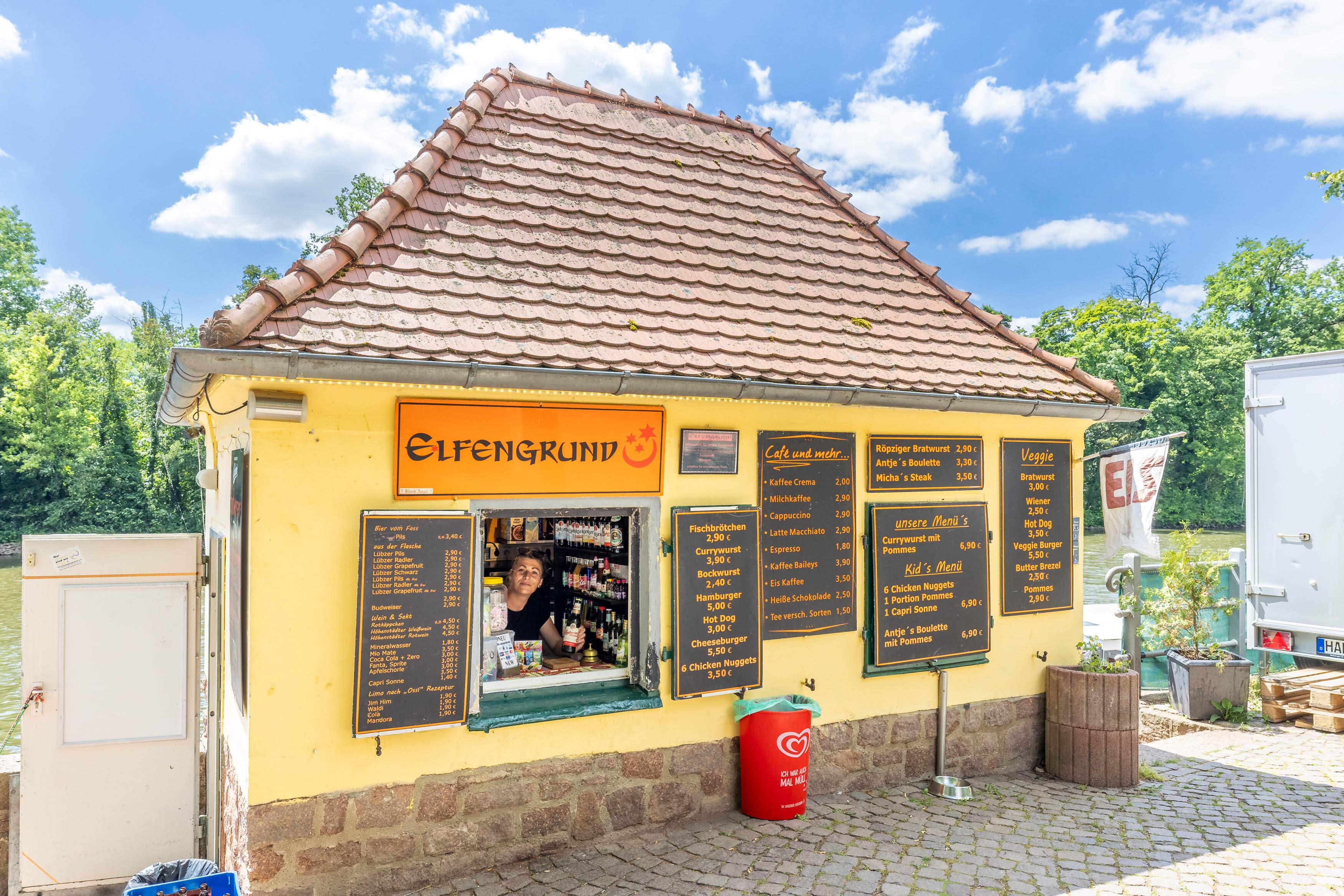 Elfengrund am Riveufer Halle (Saale)