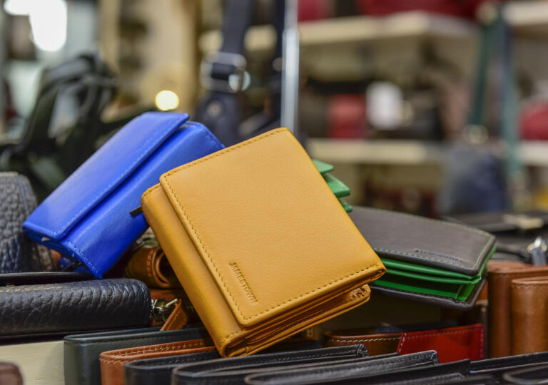 MST Frieling - Hüte - Koffer - Schmuck - Taschen Wuppertal