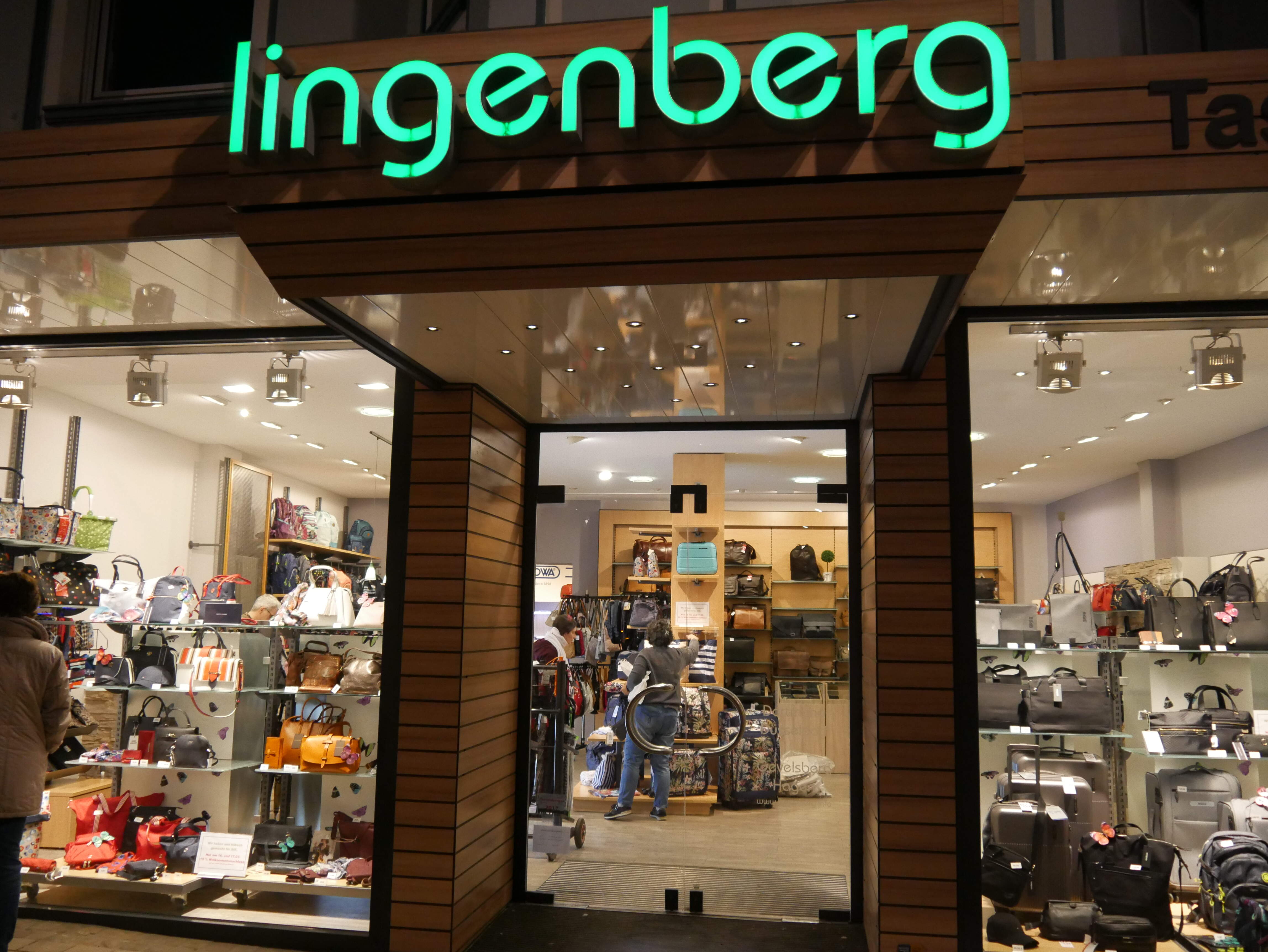 Taschen geschäfte in der nähe Clearance