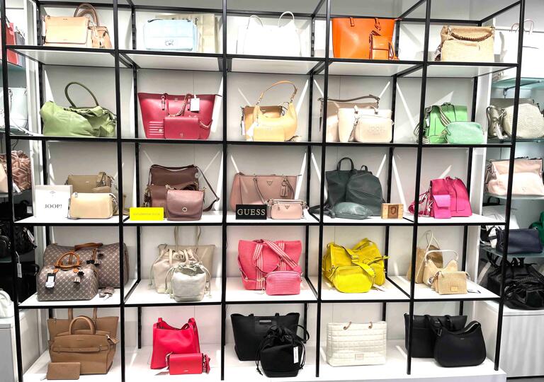 KOFFER-ECKE im Breuningerland Ludwigsburg