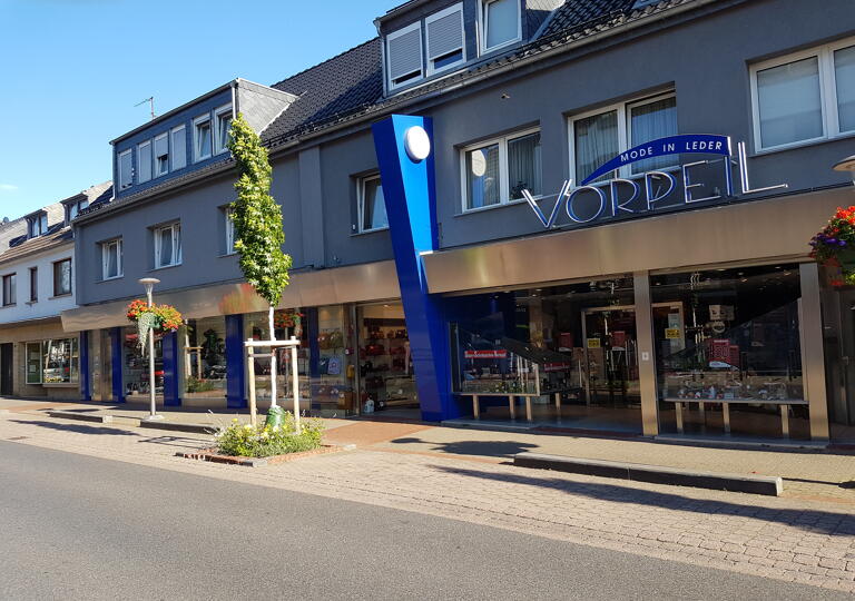 Mode in Leder Vorpeil OHG Herzogenrath