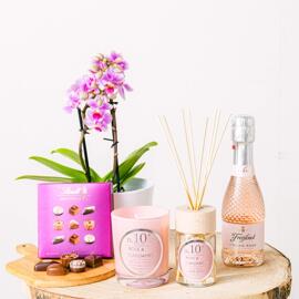 Flowers rosé Candles Home Fragrance Accessories Chocolates Flower of life
