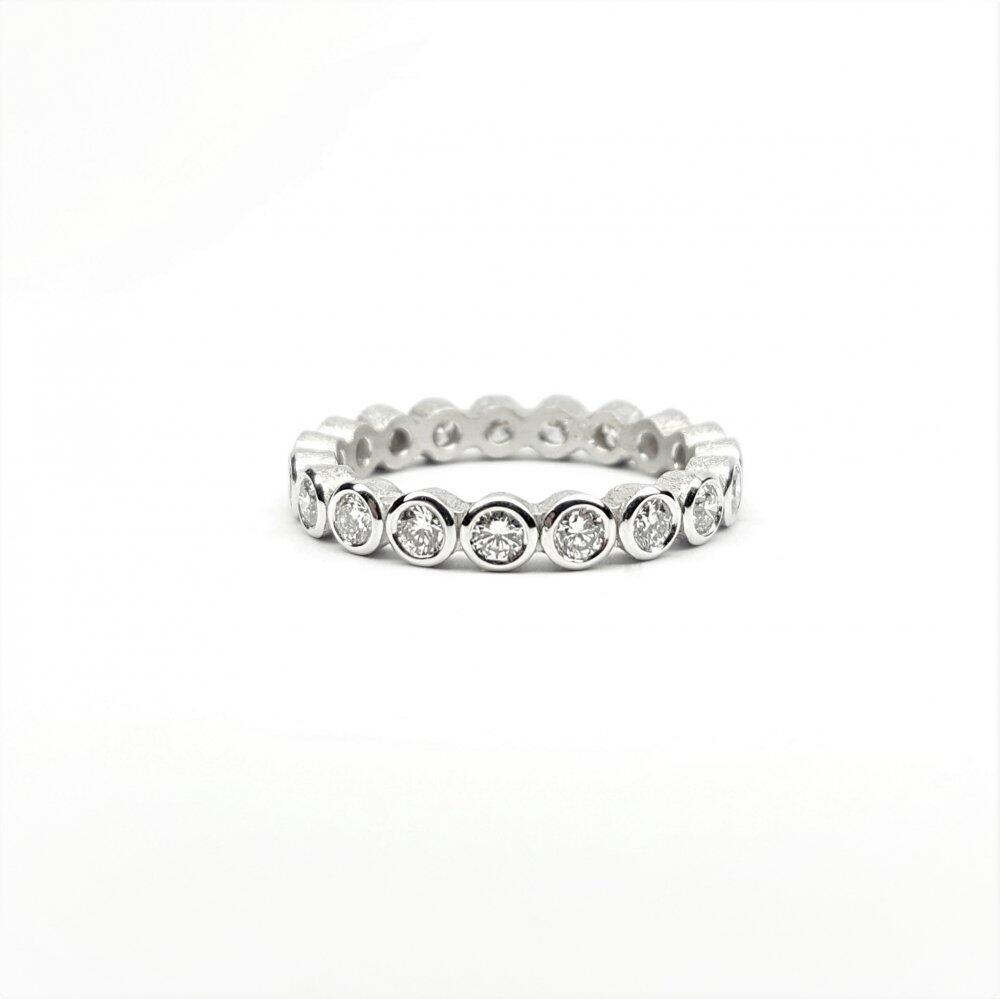 Bague 'white memories', or blanc 18kt et 19 diamants 2,35mm à 0,90ct.