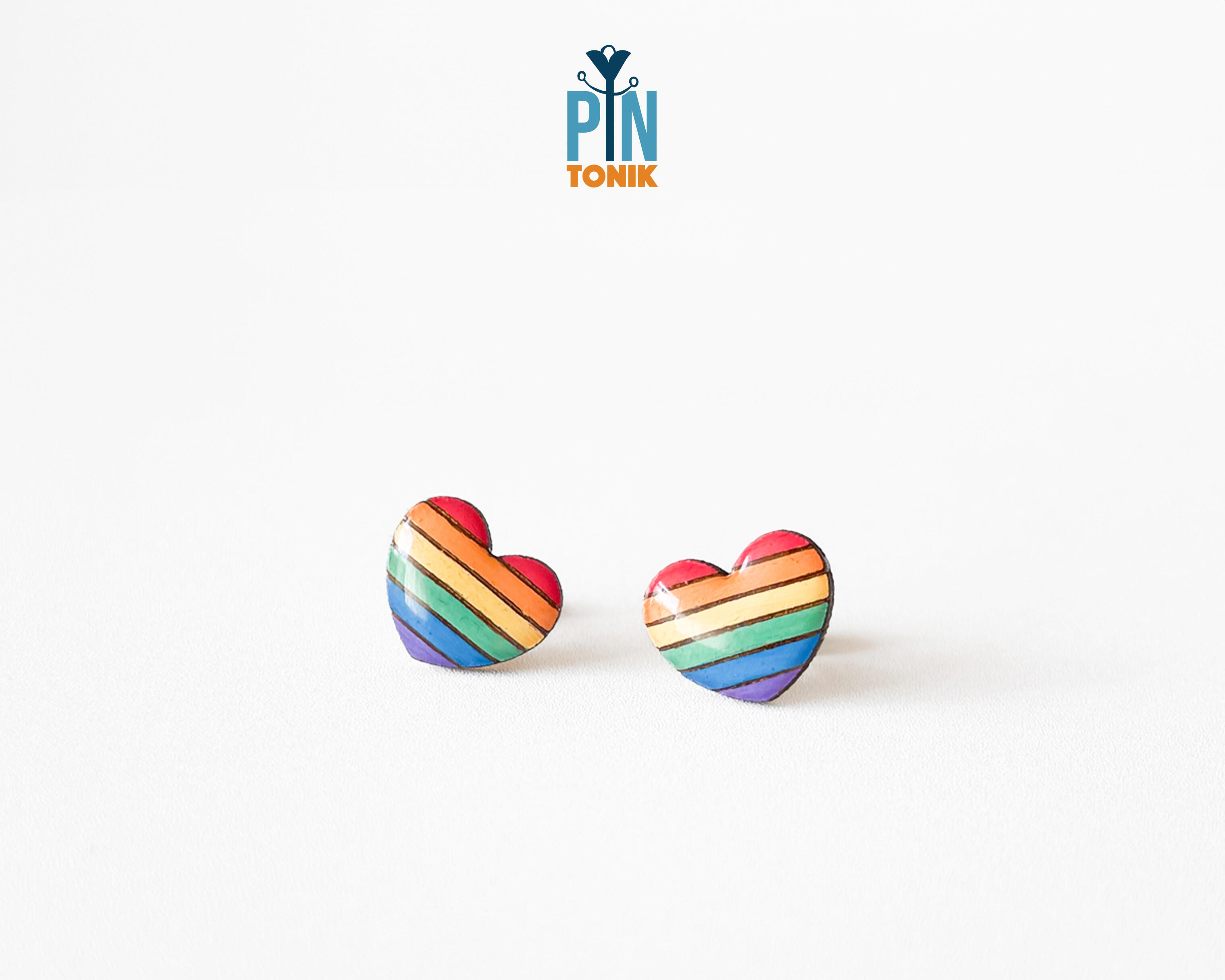 Boucles d’oreilles puces Cœur Arc-en-ciel | PinTonik
