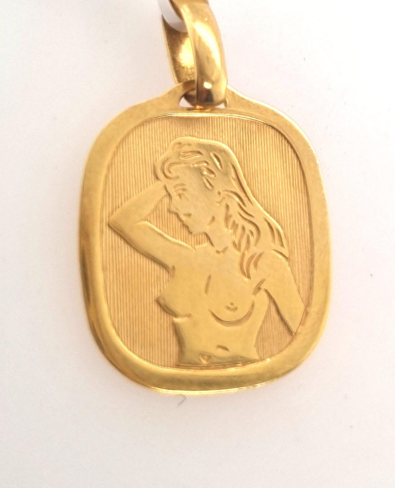 Pendentif médaille 2X1.7cm vierge or jaune 18K ( dernier modele )