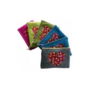 LLF705K: Pochette Mille-Curs Grande - 15x21cm env. - Feutre de laine 100% nat Asst.