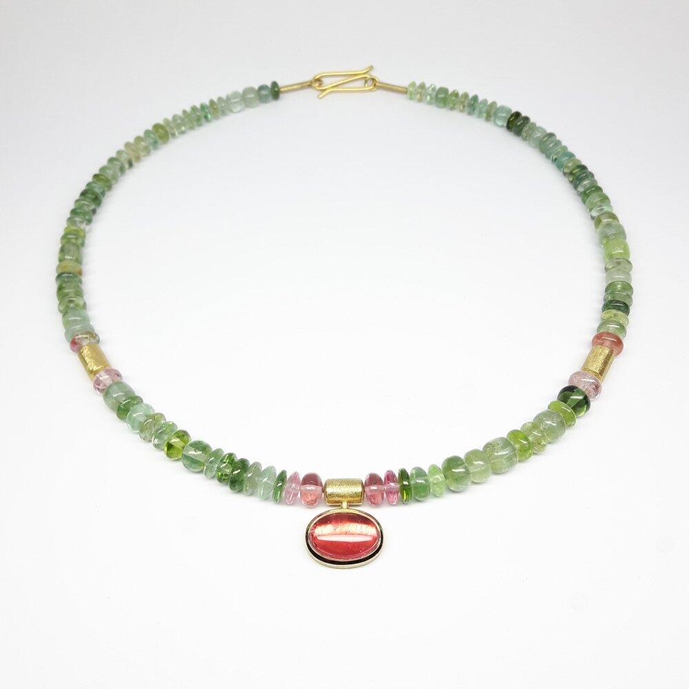 Necklace made of green and pink tourmaline and 18kt yellow gold. Unique piece.