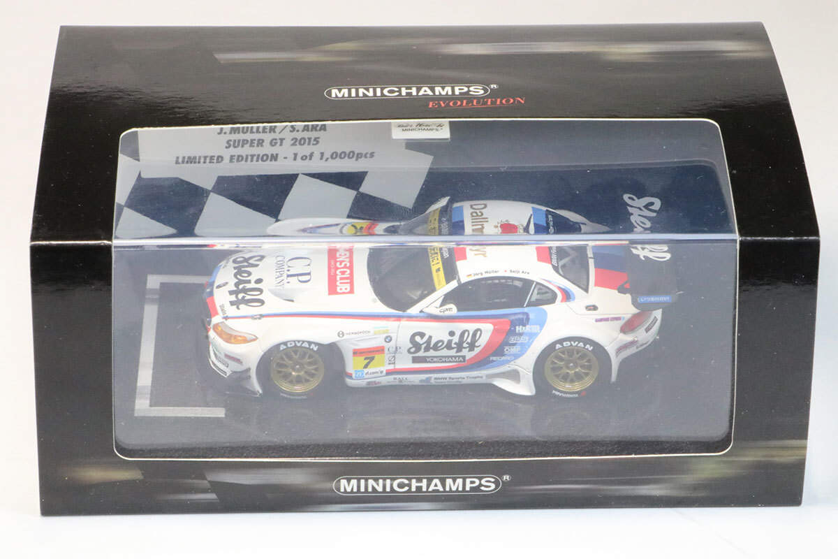 Minichamps 447152007 - BMW Z4 GT3 BMW SPORTS TROPHY TEAM | Letzshop