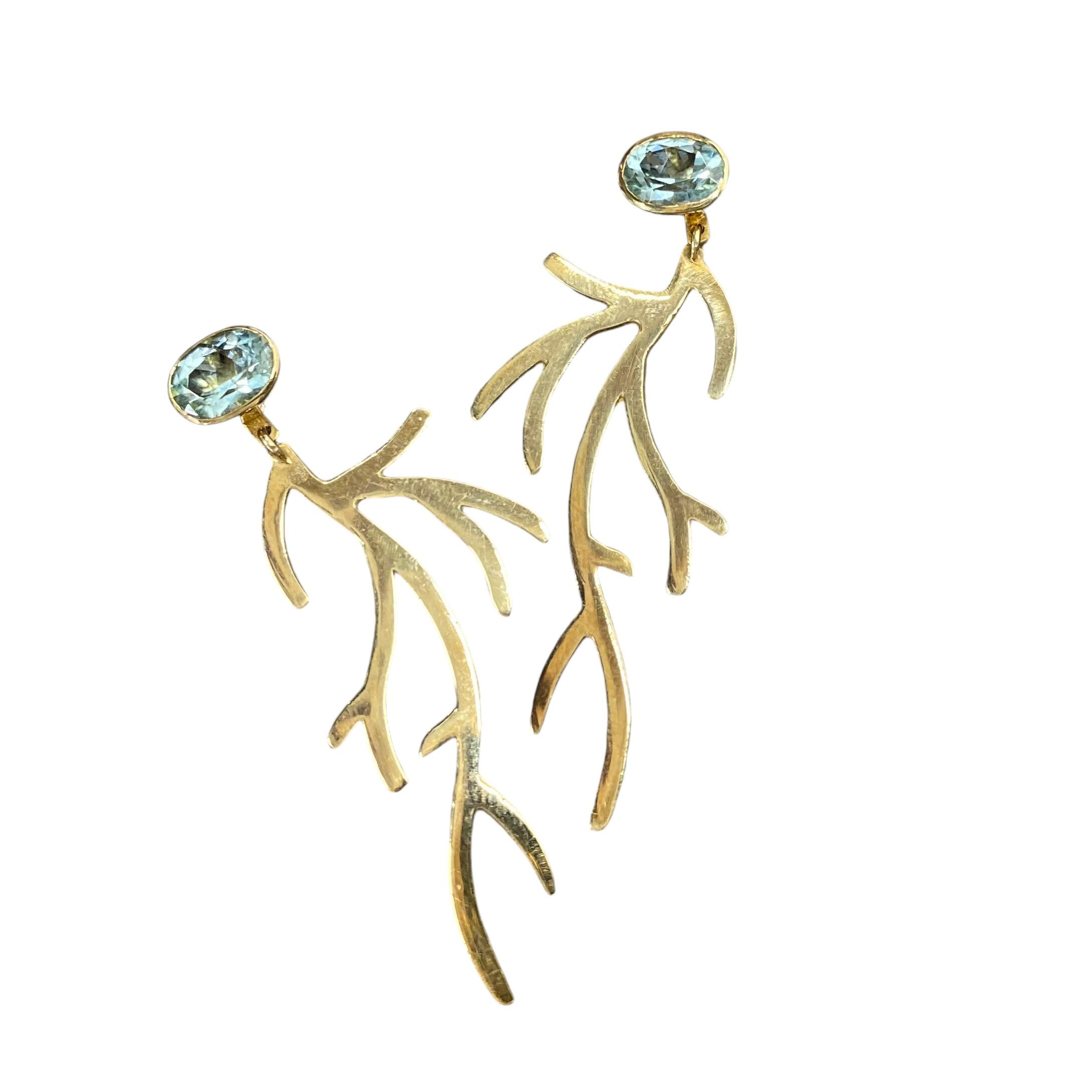 Earrings in 18 kt 750/- yellow gold with tourmaline stud earrings