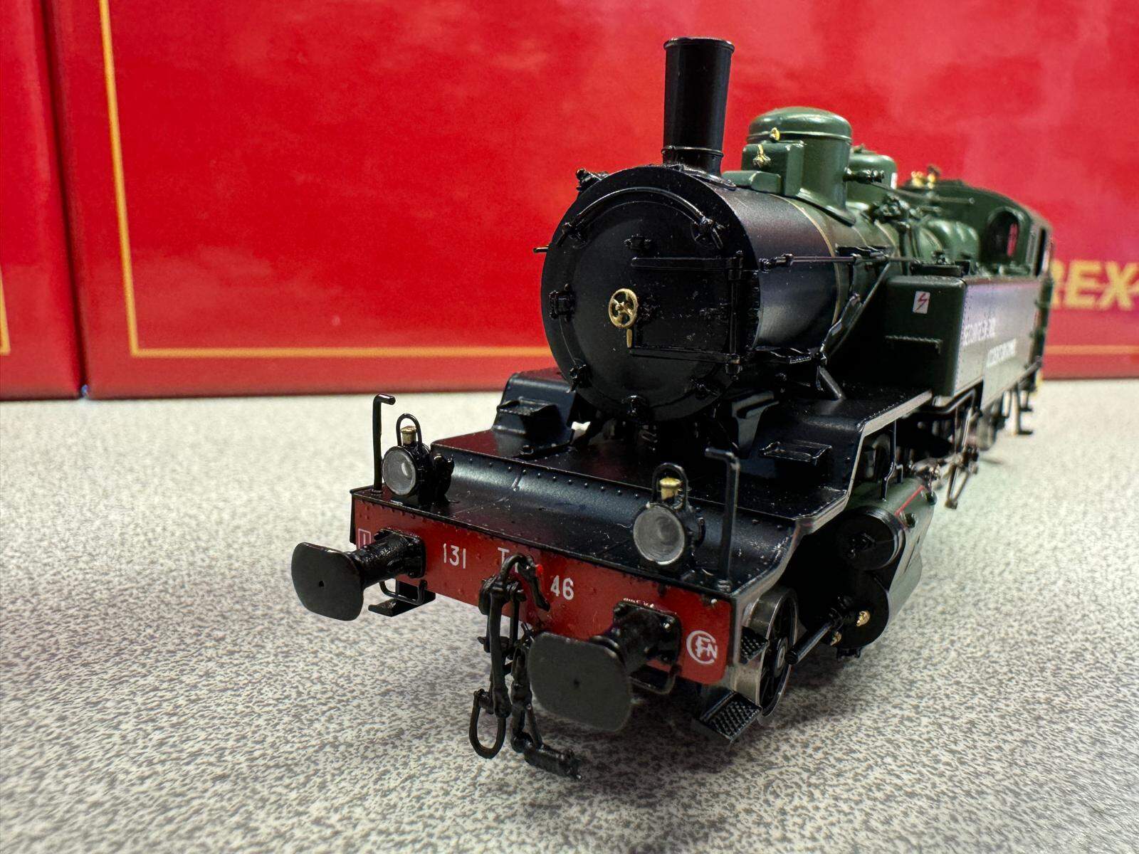 File:Maquette locomotive vapeur du SG-LM @ refuge de la Mer de glace.jpg - Wikip