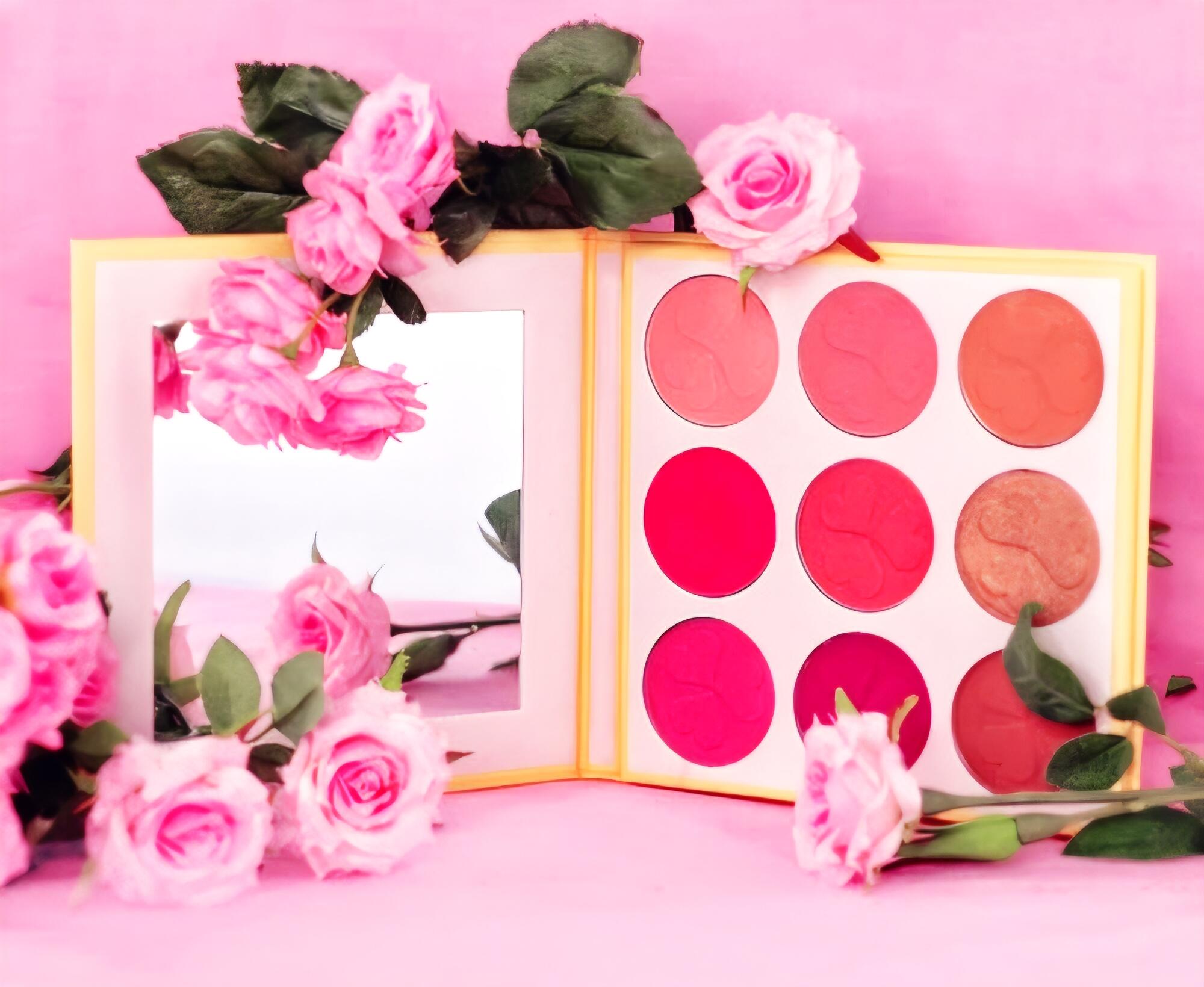 Sakura Blush Palette – Matte & Shimmer