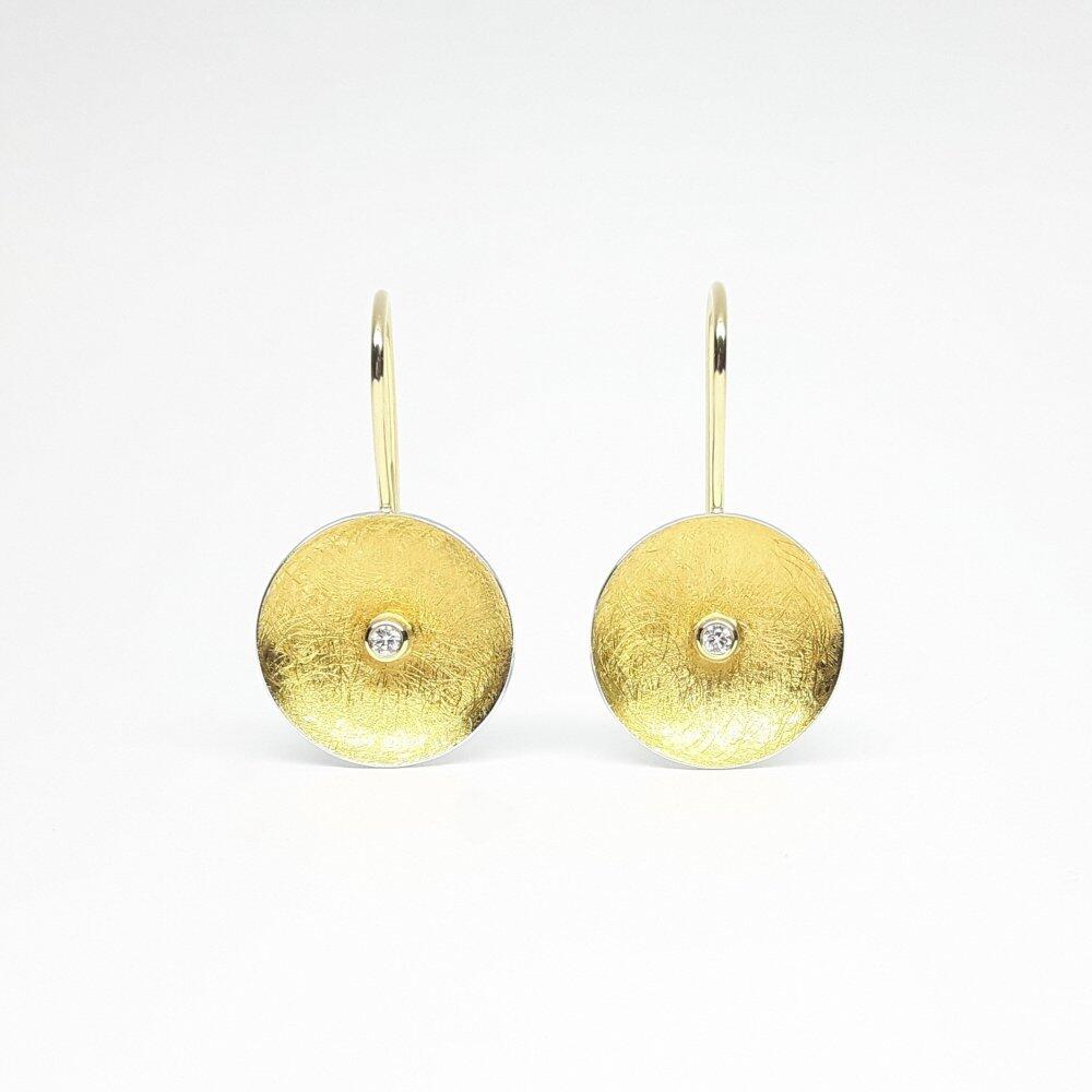 Earrings in 925 silver, fine gold, 18kt yellow gold and diamonds.