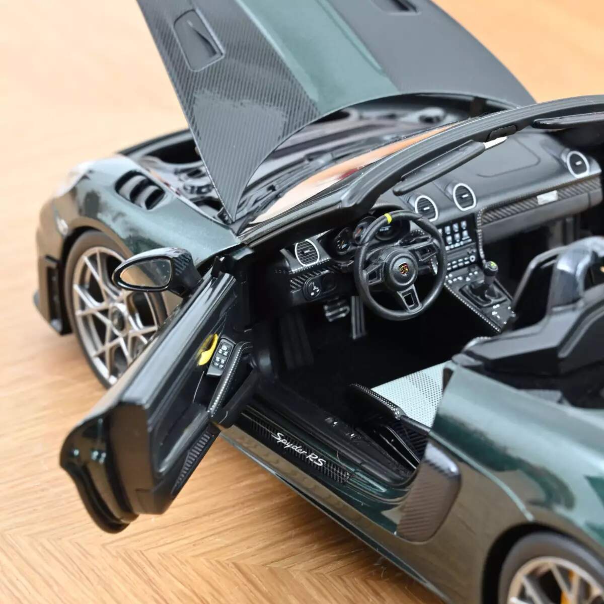 Modèle Réduit Porsche 718 Spider RS Weissach 1/18 Norev - Vert Métallique 2023