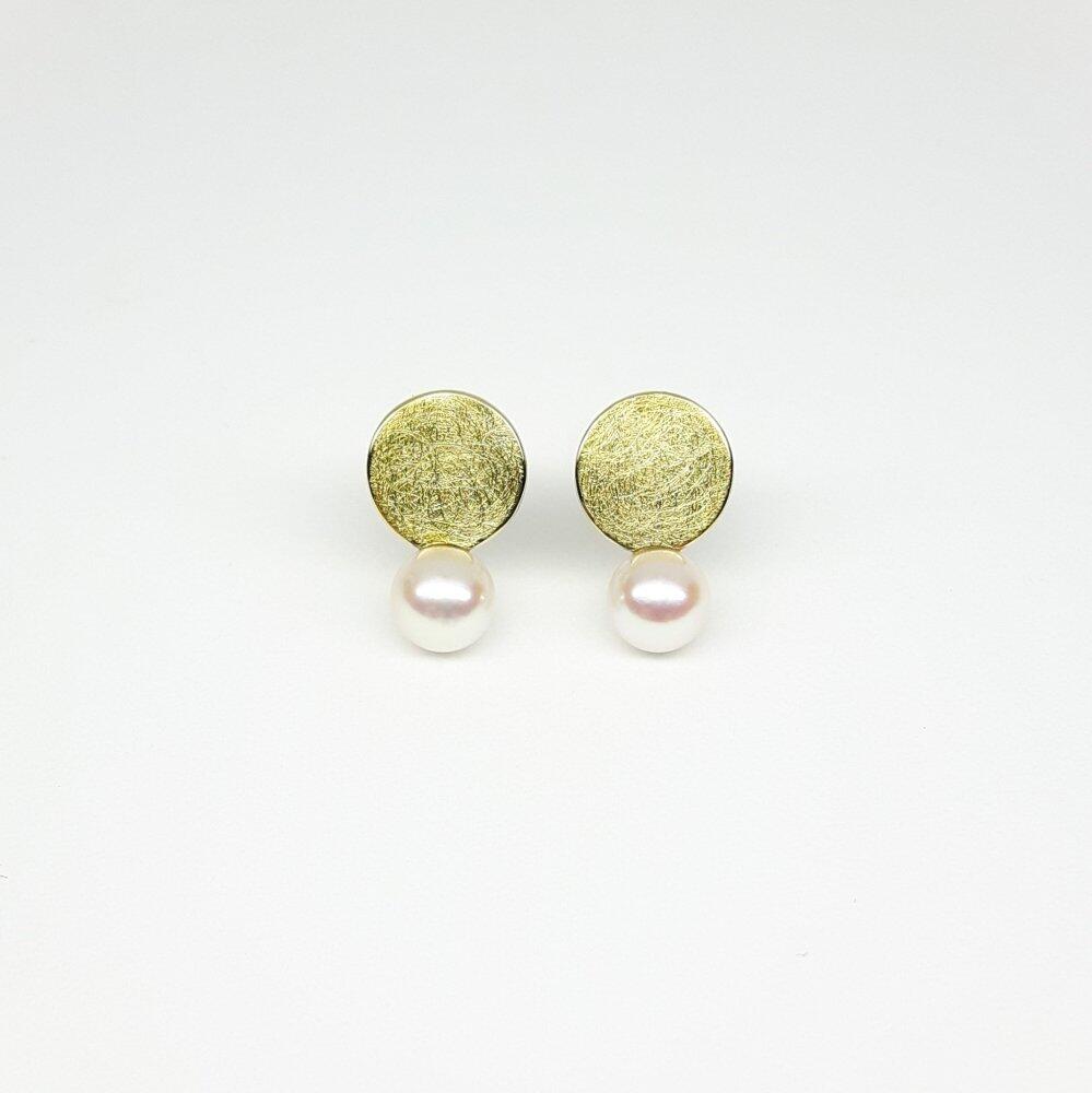 Boucles d'oreilles en or jaune 18kt et perles Akoya.