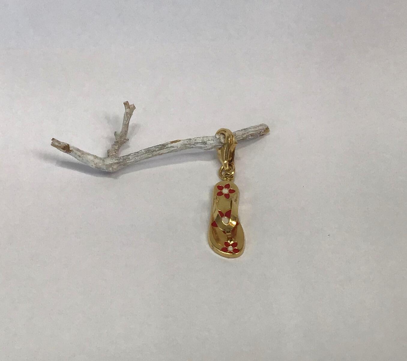 18K yellow gold pendant with red and white enamel flowers 2cm