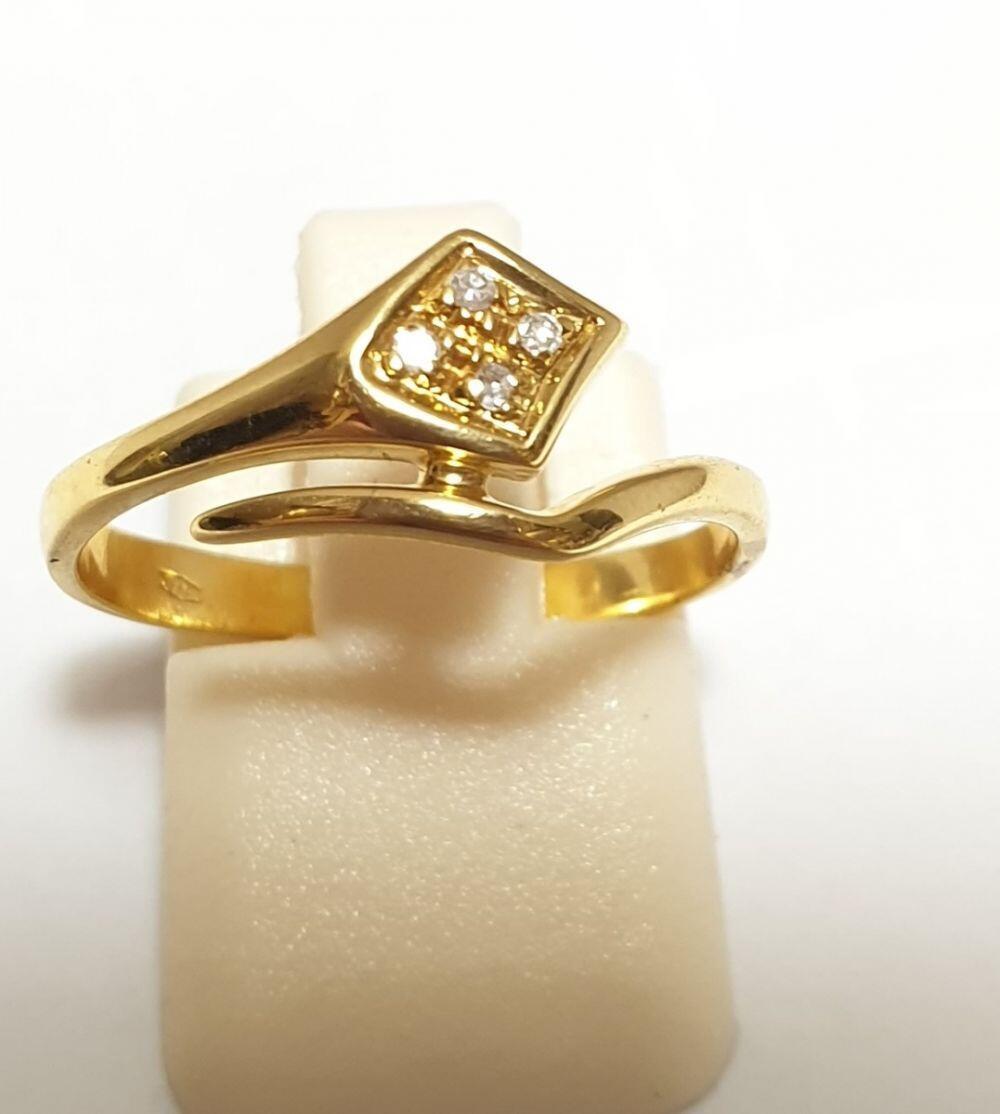 Ring aus 18K Gelbgold mit 0,04 ct Diamanten, stilisierter Schlange