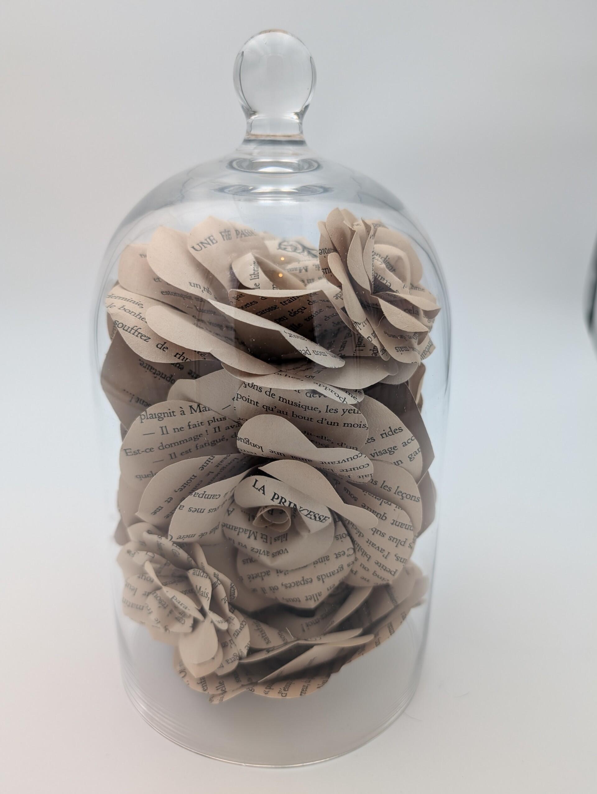 Glass cloche with flowers "Une fée passa"...