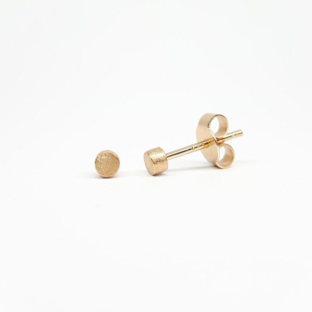 Boucles d'oreilles 'red dot', or rouge 18kt.
