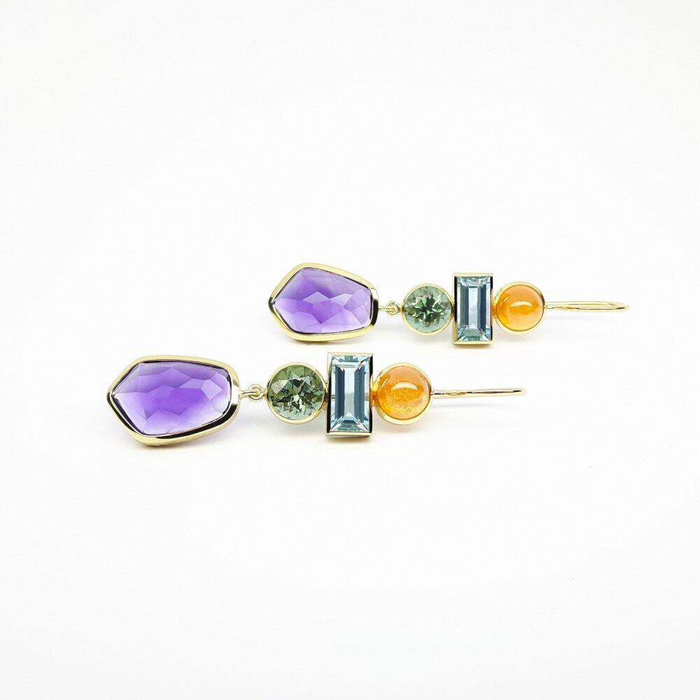 Earrings in 18kt yellow gold with mandarin garnet, aquamarine, tourmaline and amethyst in cocktail cut. Unique piece.