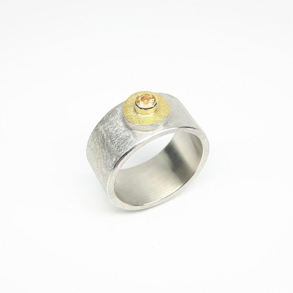 Bague en argent 925/- or jaune 18kt et grenat mandarin. Pièce unique.