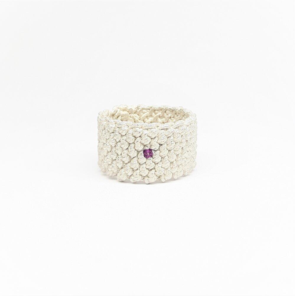 Ring "Tunis IN with point" in silver hand crocheted rhodolite. Unique piece.