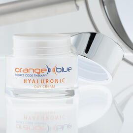 Anti-Aging-Hautpflegeprodukte orangeblue