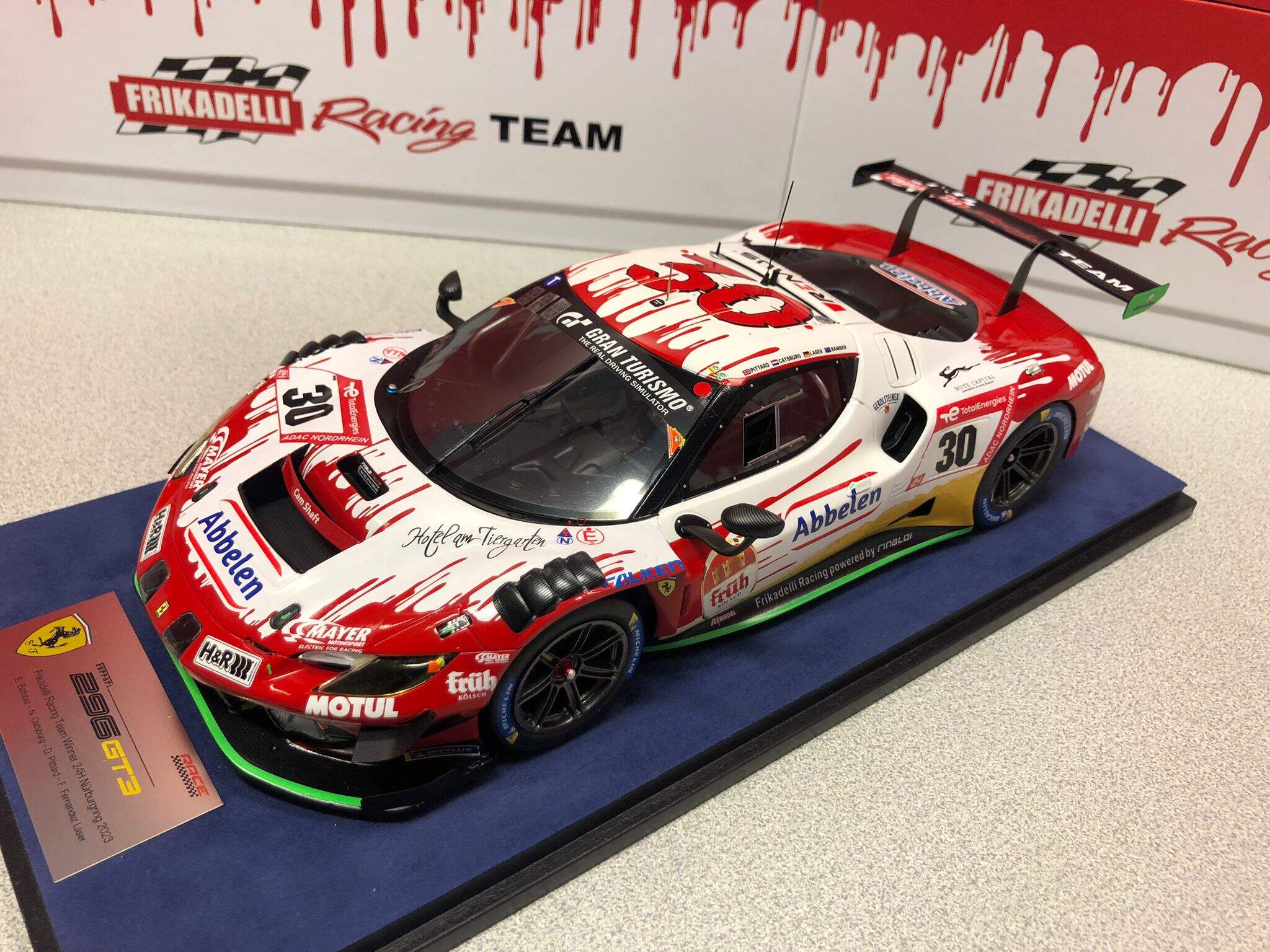 PONOS RACING SUPER GT2024 ミニカー 1/43スケール